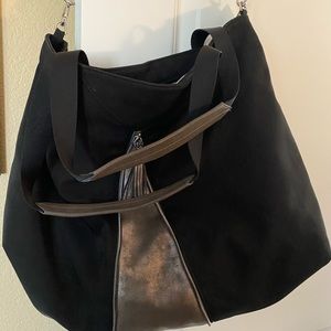 Stella and dot black and silver crossbody tote